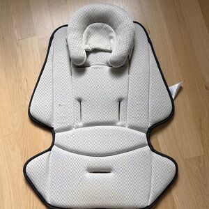 UPPAbaby snug seat for stroller